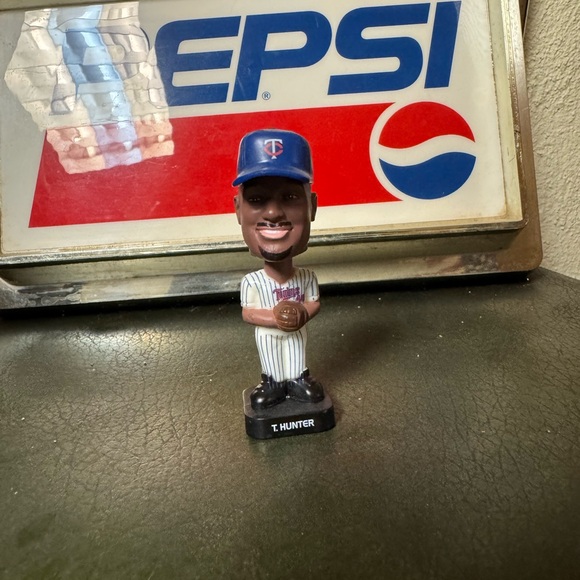 Other - Minnesota Twins Bobblehead T. Hunter